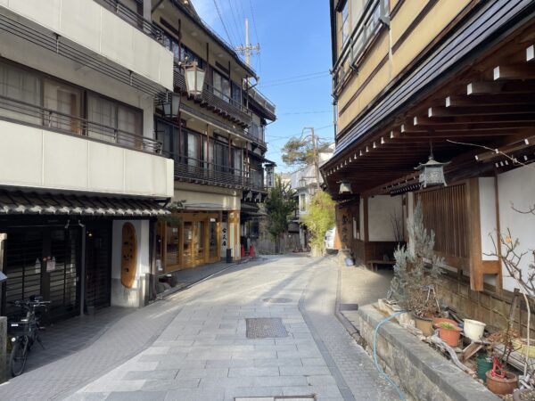 Snow Monkey & Cherry Blossom Illumination Tour (28 Mar ~13 Apr) - Image 11